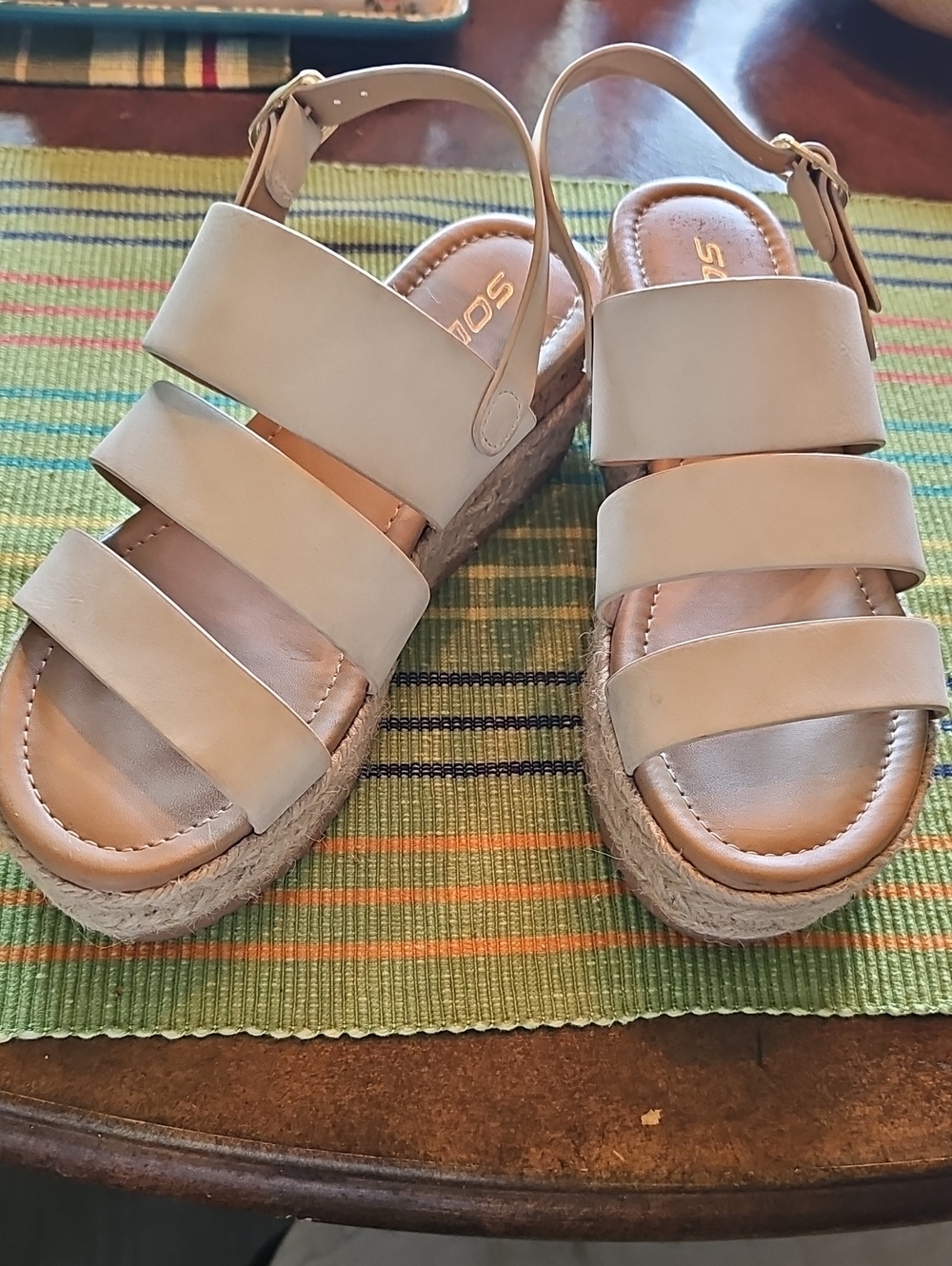 SODA Wide-Strap Beige Platform Sandals for Women. SIZE 6.
